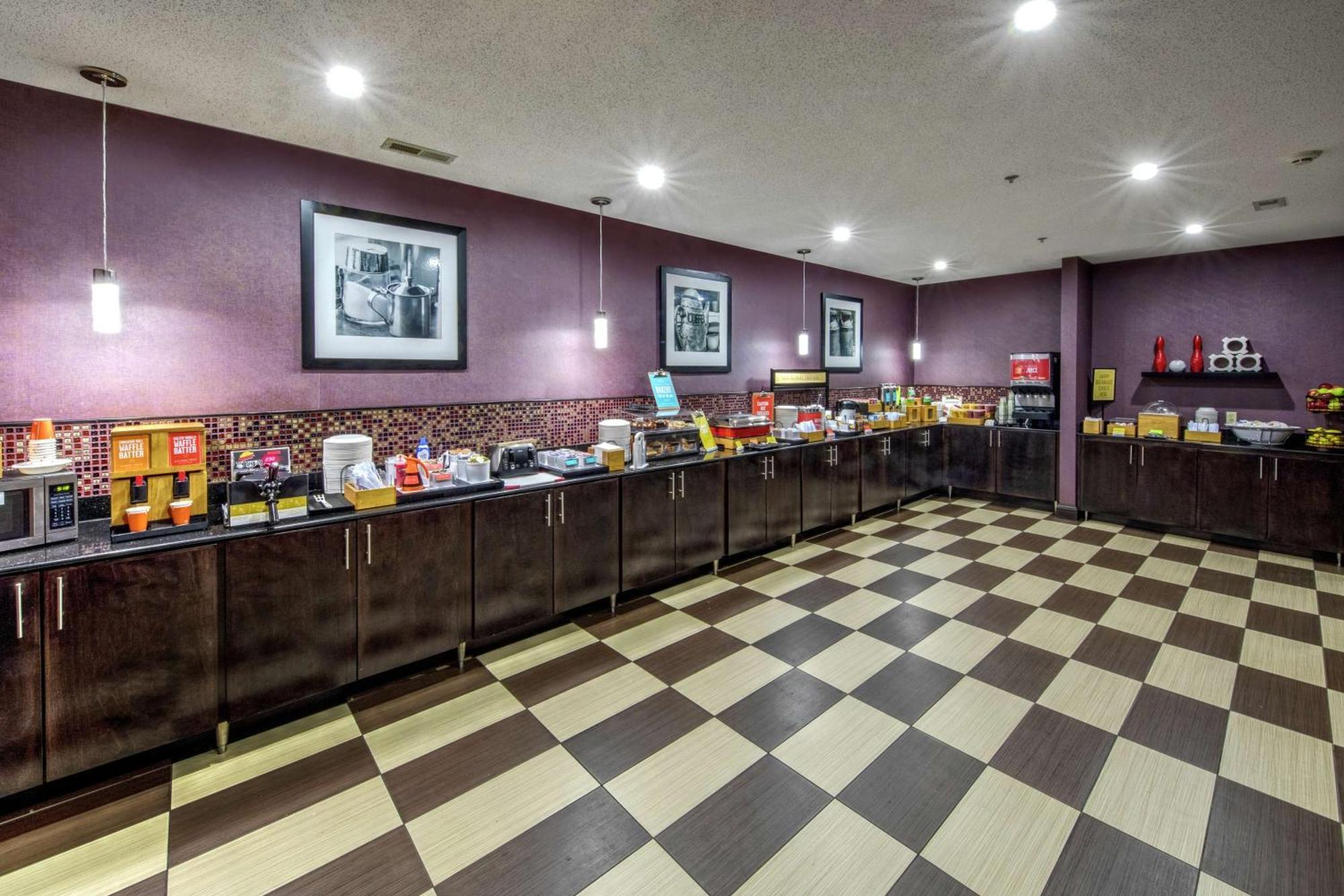 Hotel Hampton