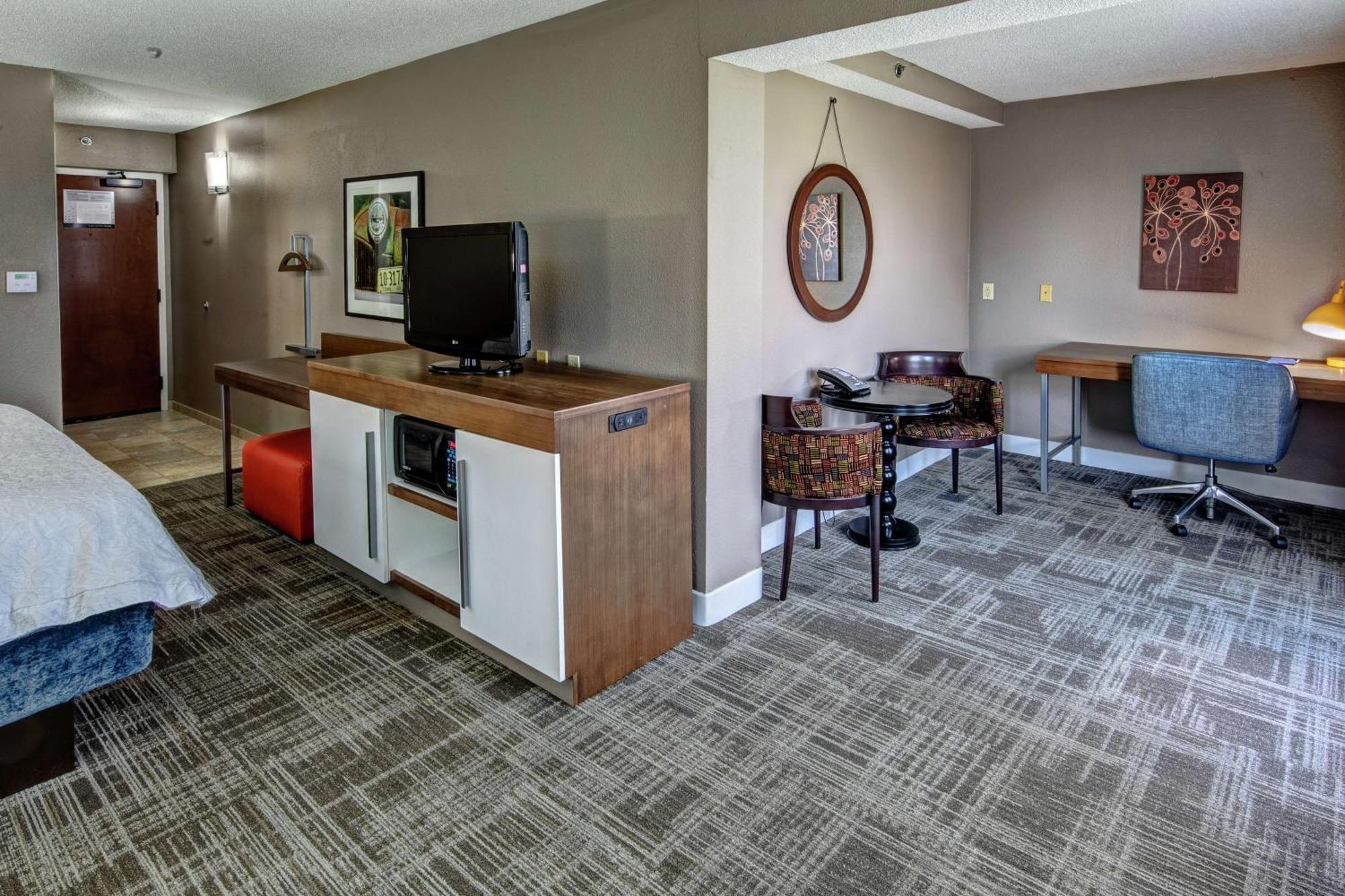 Hampton Hotel